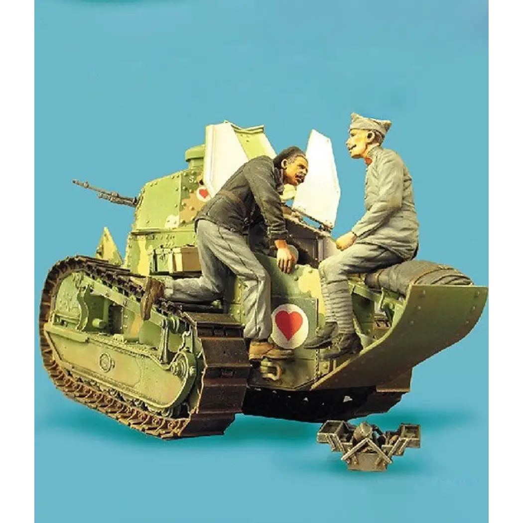 1/35 2pcs Resin Model Kit French Soldiers Tank Crew (no tank) WW1 Unpainted