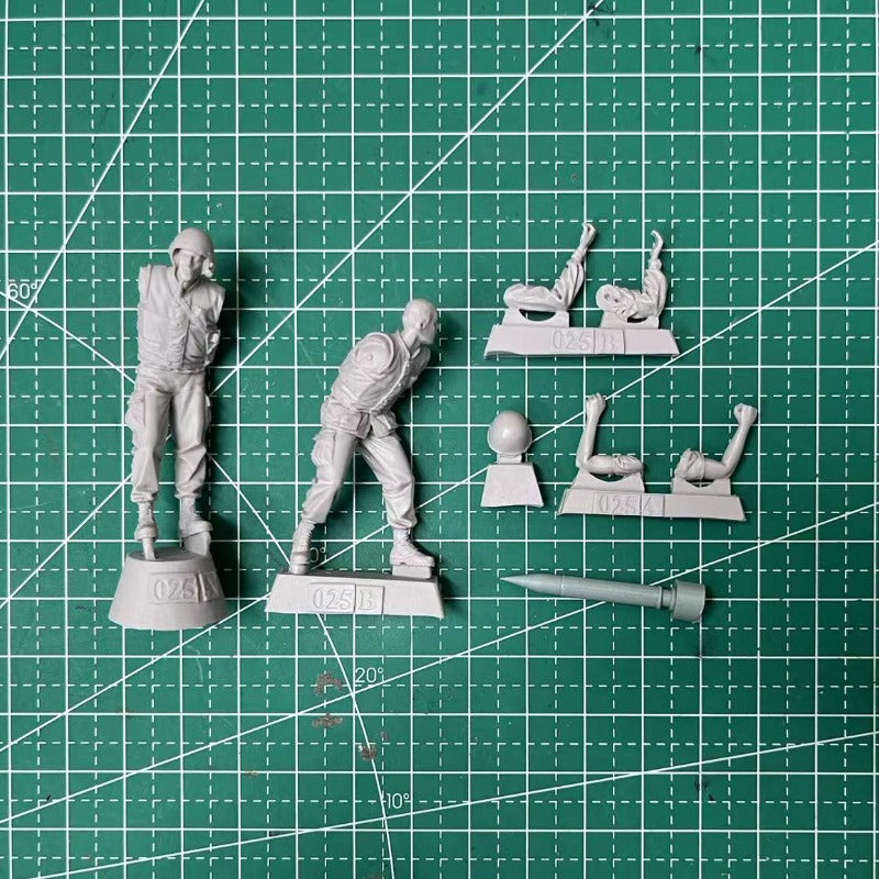 1/35 2pcs Resin Model Kit Vietnam War US Army Soldiers Unpainted