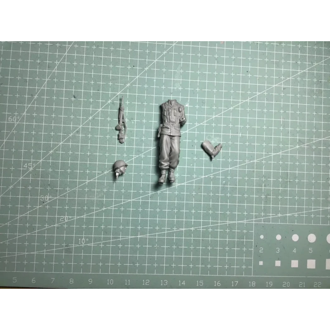1/35 2pcs Resin Model Kit US Army Soldiers WW2 Unpainted