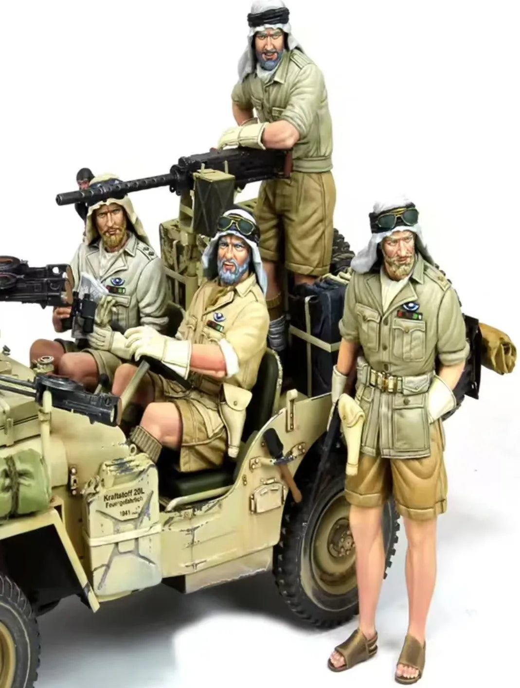 1/35 4pcs Resin Model Kit British Soldiers (no car) WW2 Unpainted