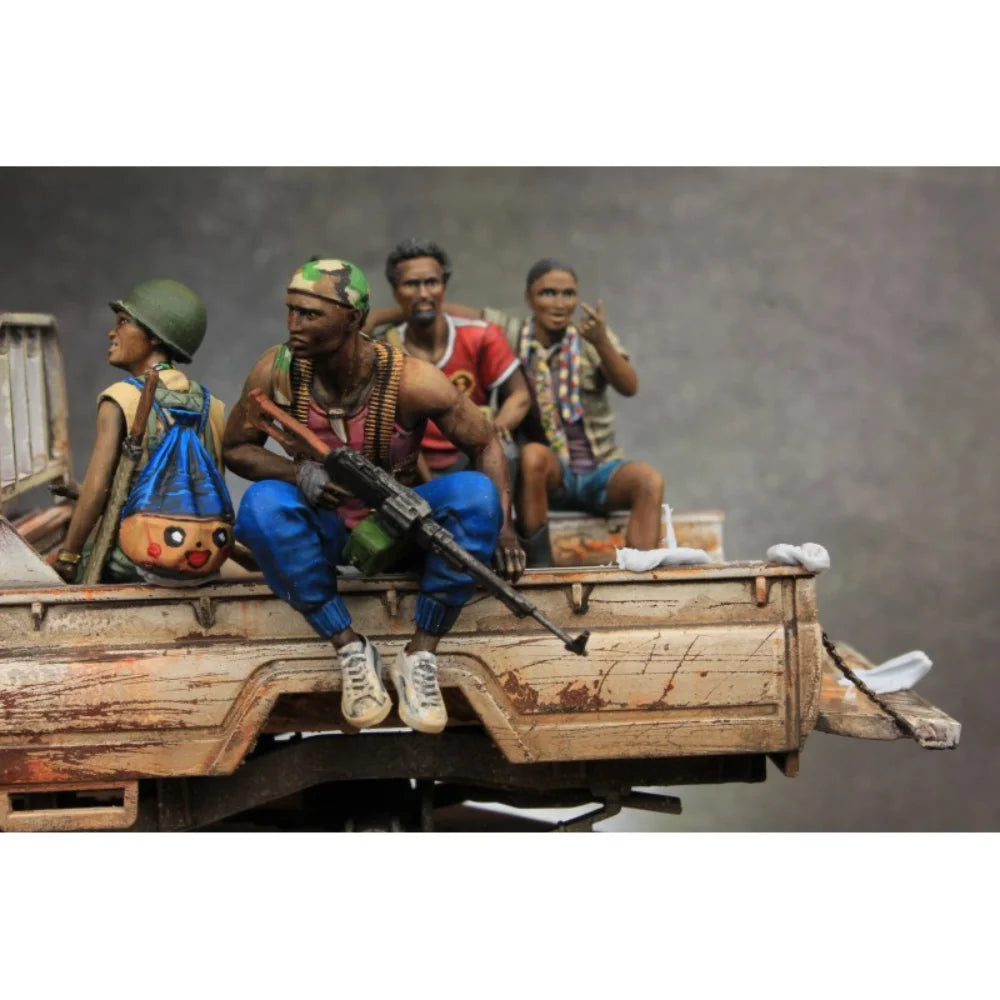 1/35 4pcs Resin Model Kit Modern African Soldiers (no car) Unpainted