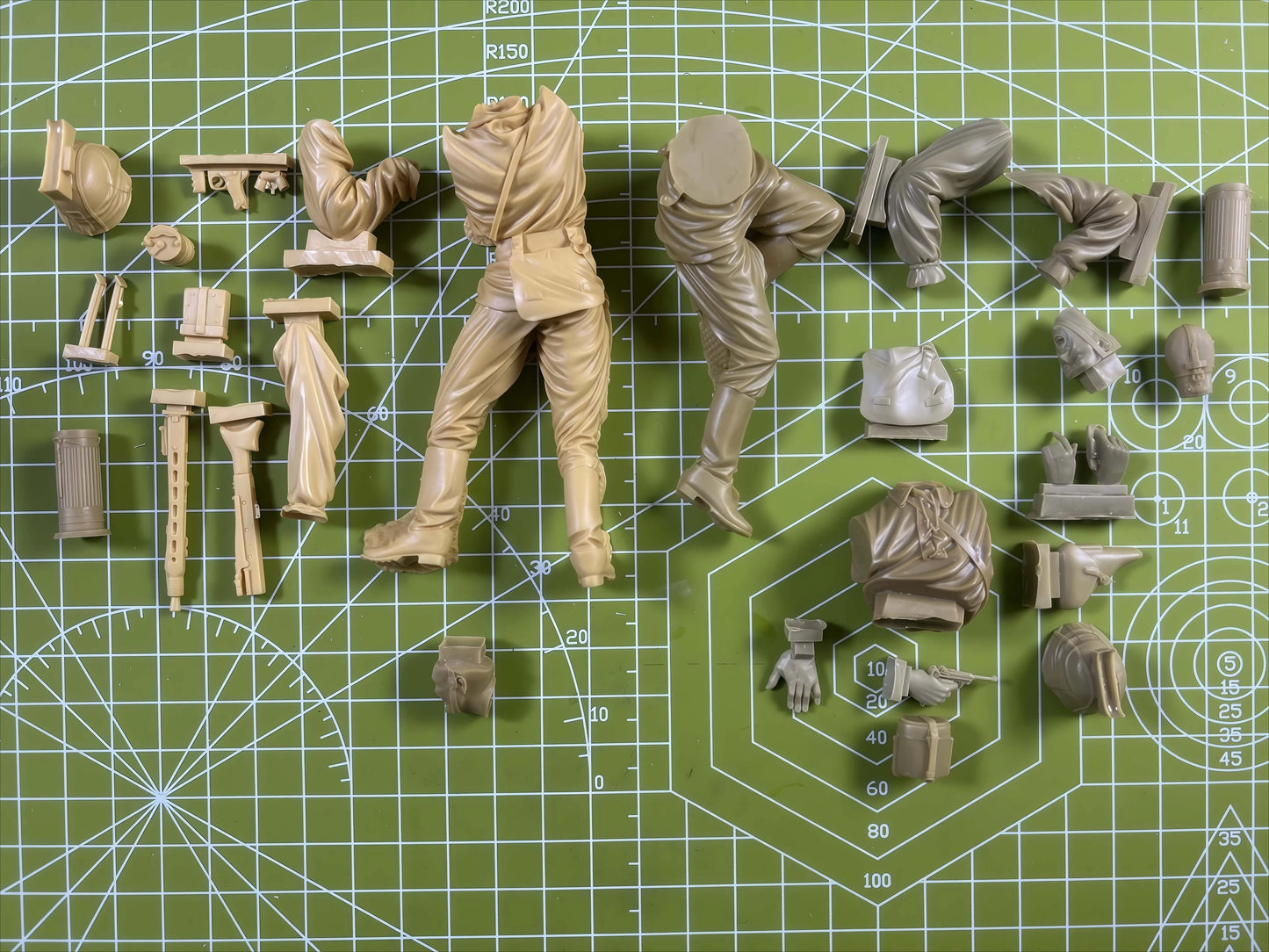 1/16 2pcs Resin Model Kit German Soldiers Infantry MG 42 Team WW2 Unpainted