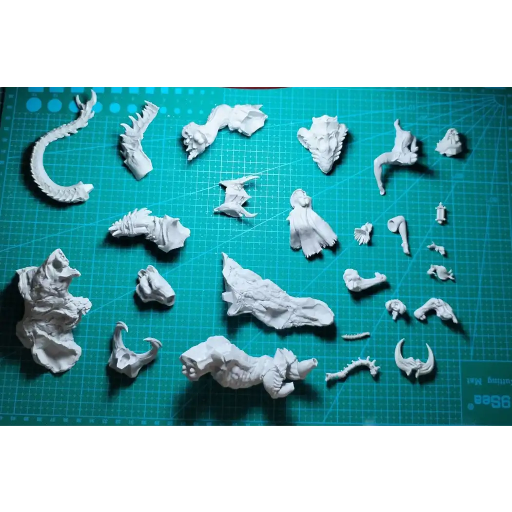 1/24 Resin Model Kit Beautiful Girl Riding the Hell Dragon Fantasy Unpainted