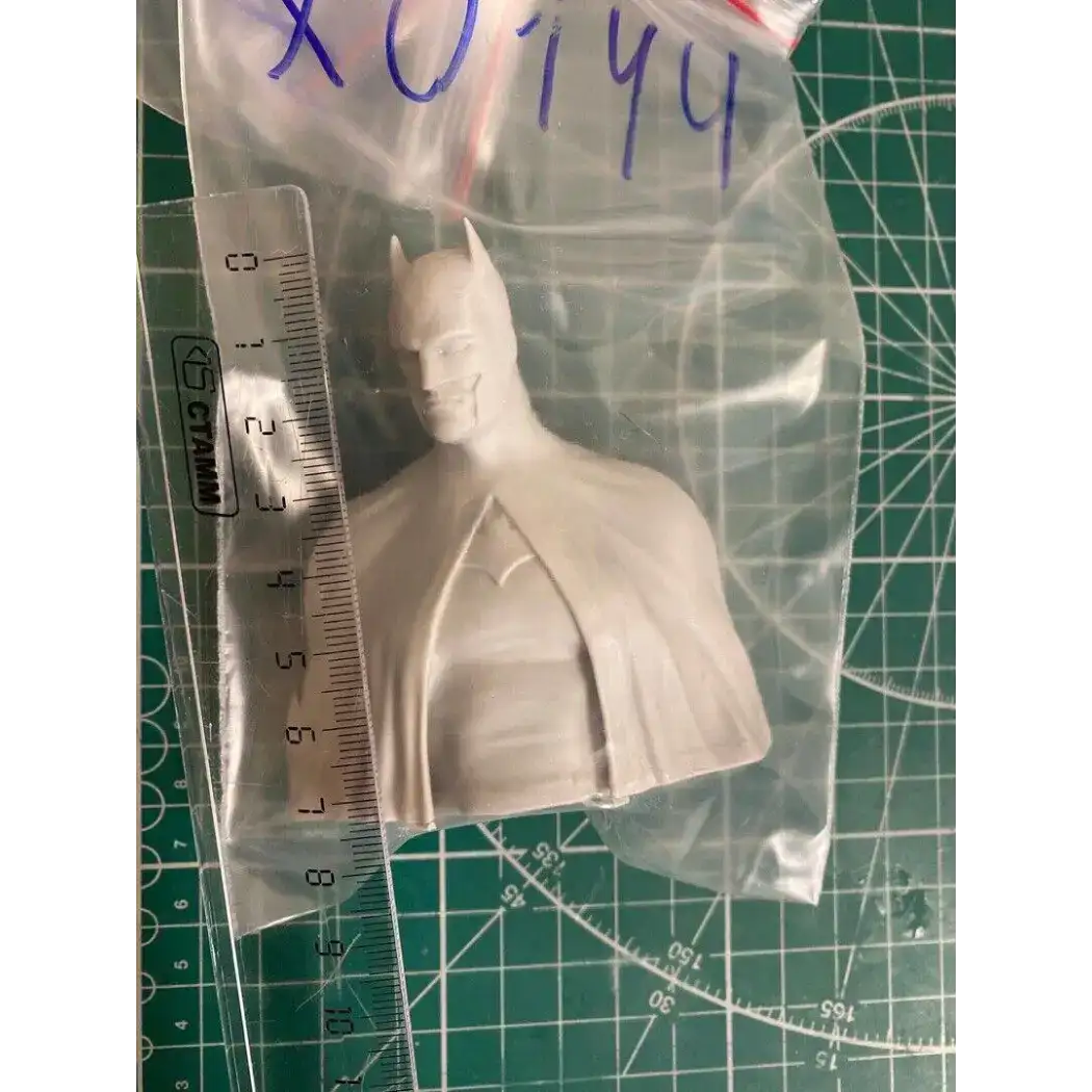1/10 BUST 70mm Resin Superhero Model Kit Batman Unpainted - Model-Fan-Store