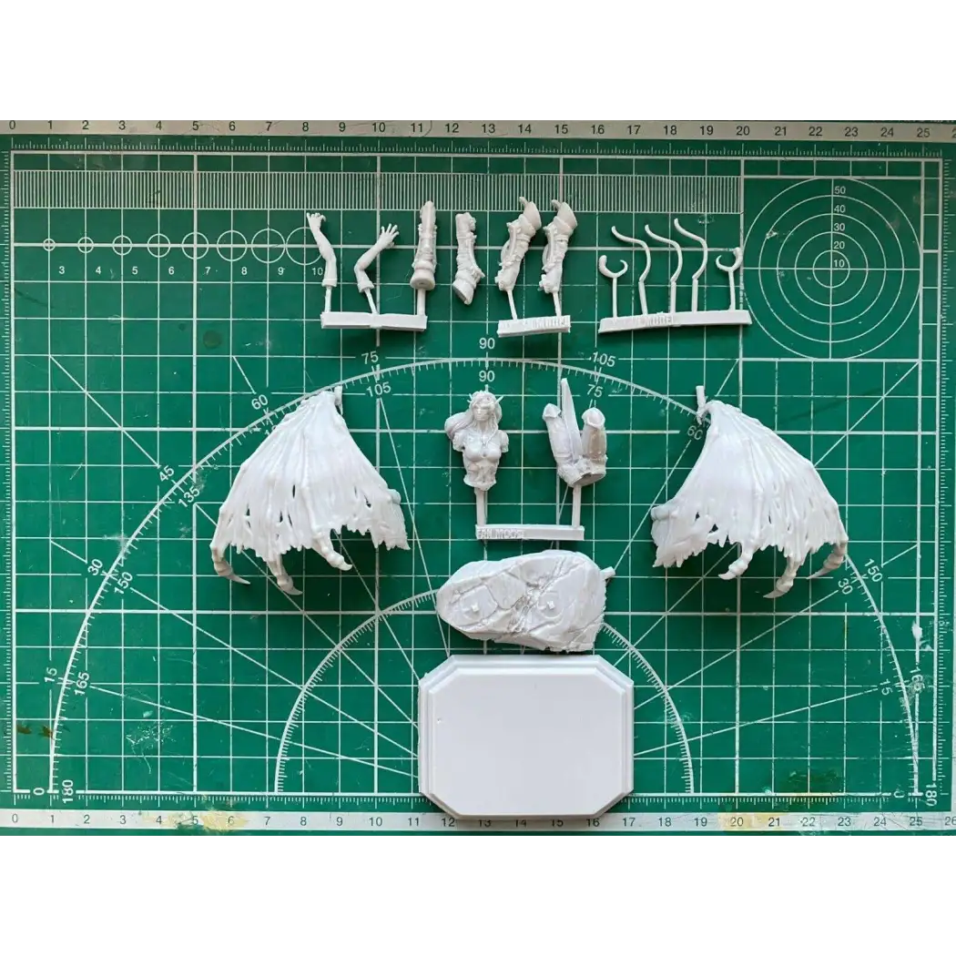 80mm Resin Model Kit Beautiful Girl Illidan Stormrage Demon Warcraft Unpainted - Model-Fan-Store