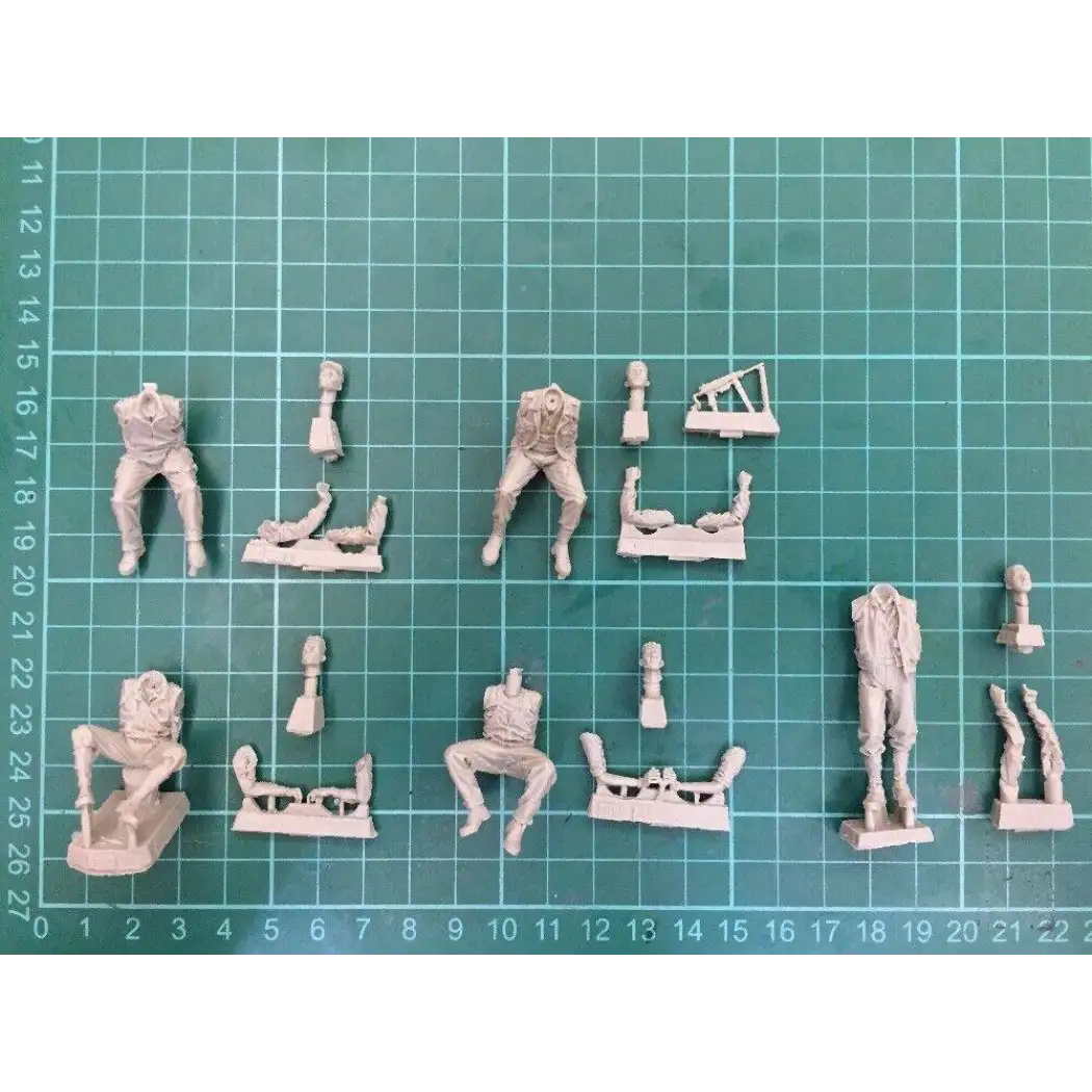 1/35 6pcs Resin Plastic Kit Model US Soldiers Fury Tank Crew WW2 Unpainted - Model-Fan-Store
