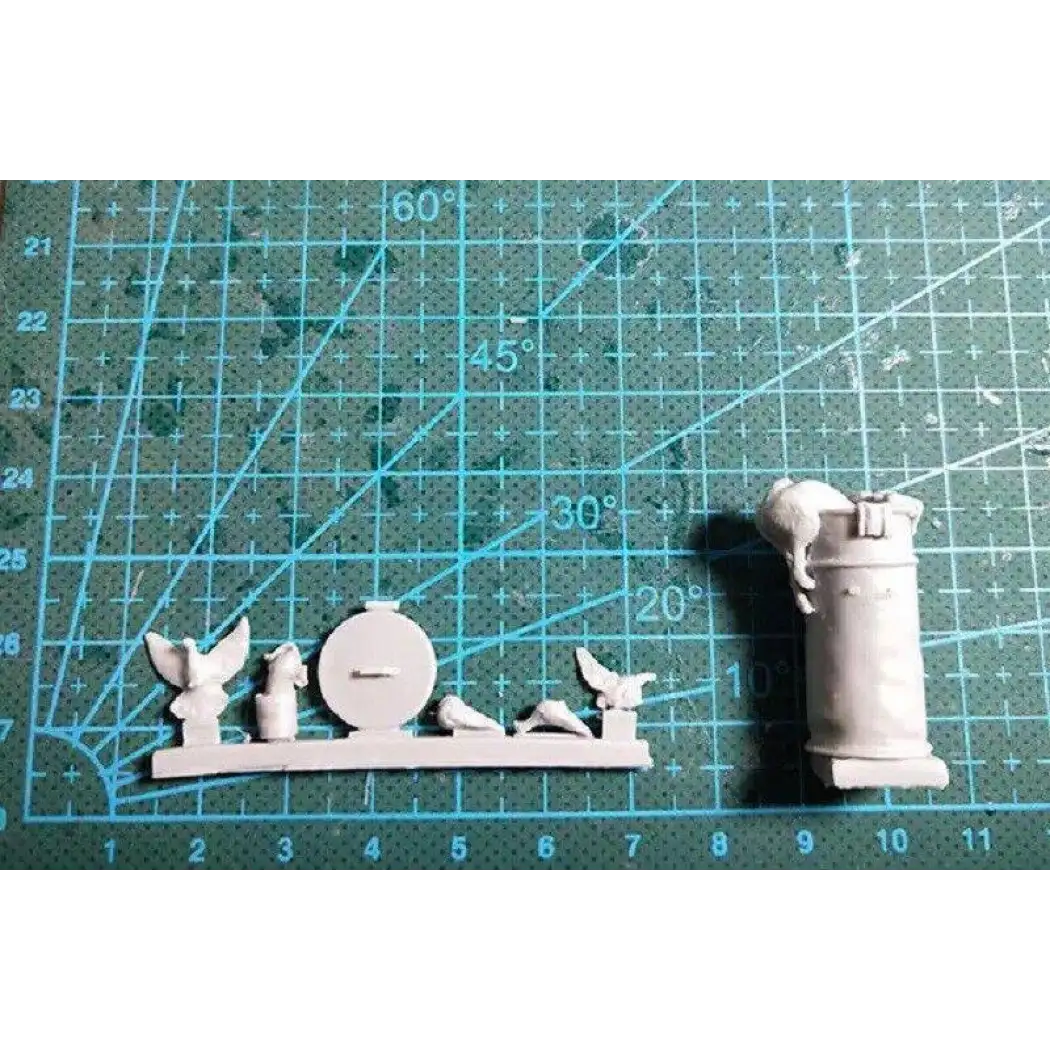1/35 Resin Model Kit Animals Cats and Pigeons Unpainted - Model-Fan-Store