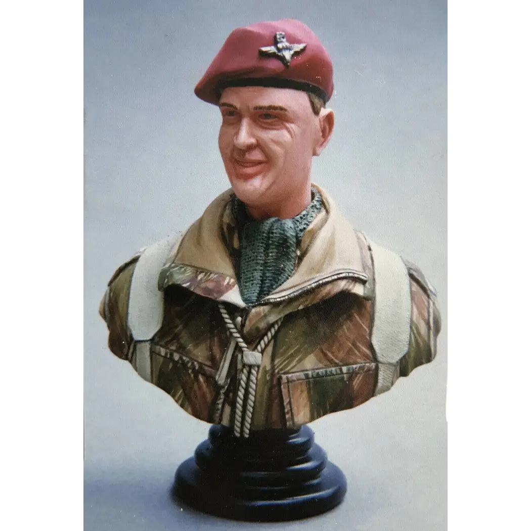 1/10 BUST Resin Model Kit British Soldier Paratrooper WW2 Unpainted - Model-Fan-Store