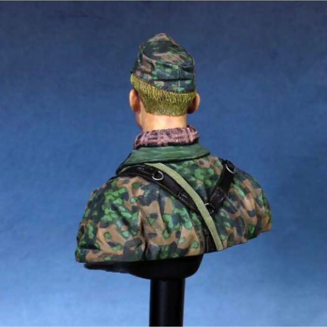 1/10 BUST Resin Model Kit German Soldier Grenadier WW2 Unpainted - Model-Fan-Store