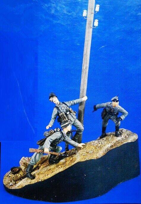 1/35 Resin Model Kit German Soldiers Infantry WW2 (with base) Unpainted - Model-Fan-Store