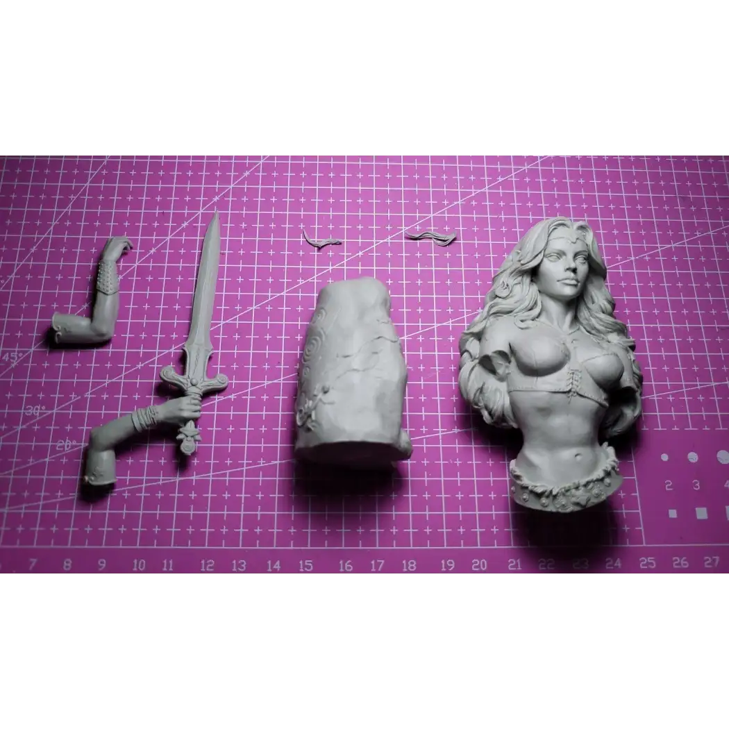 1/10 BUST Resin Model Kit Amazon Beautiful Girl Queen Warrior Unpainted - Model-Fan-Store