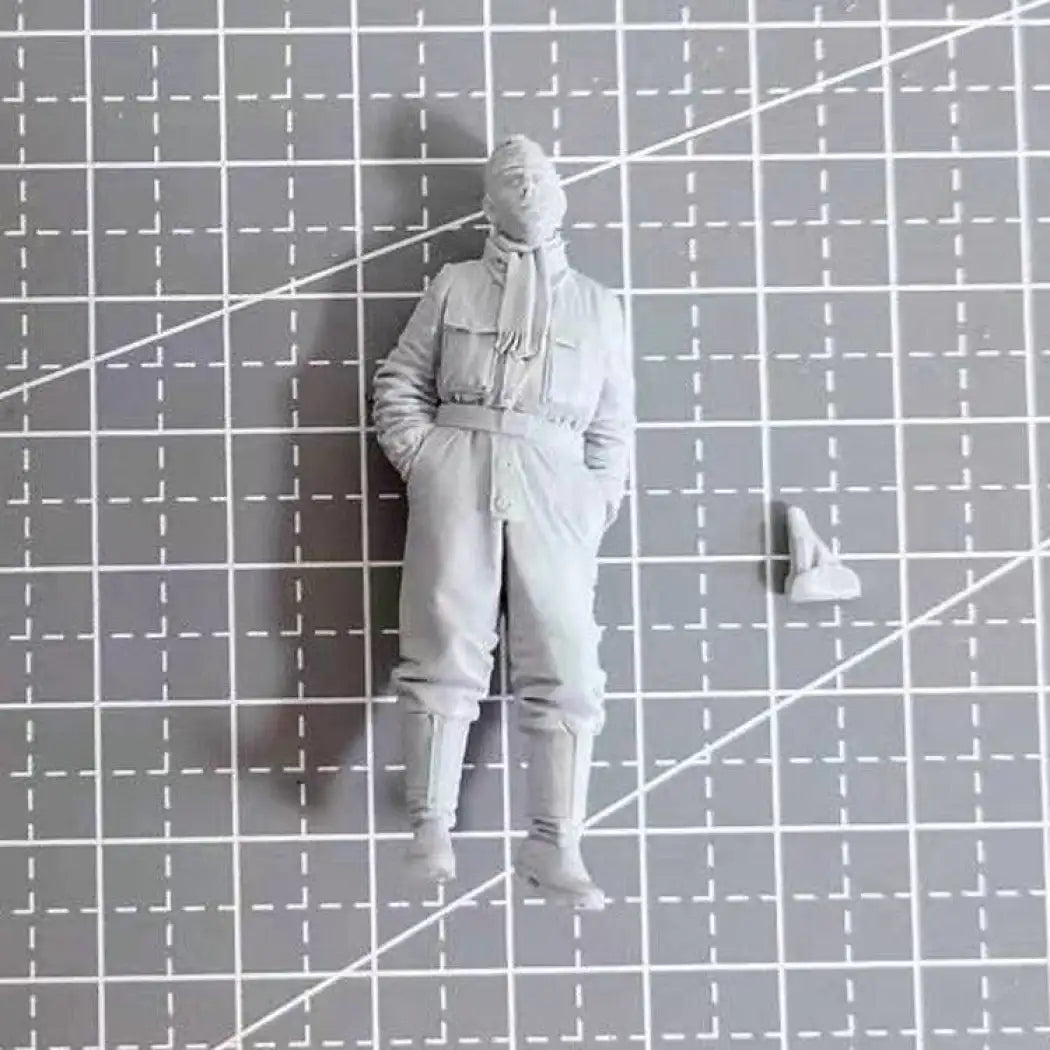 1/35 Resin Model Kit German Soldier Tankman WW2 Unpainted - Model-Fan-Store