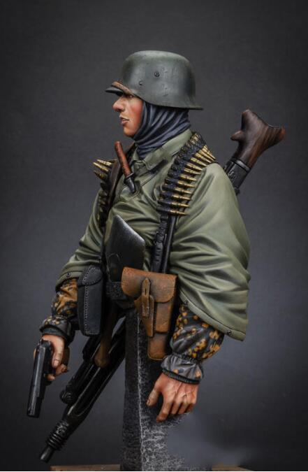 1/9 BUST Resin Model Kit German Soldier Infantryman WW2 Unpainted