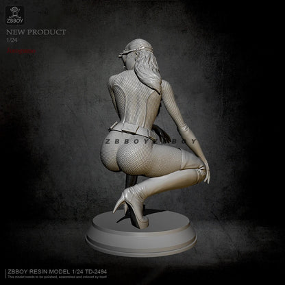 1/24 3D Print Model Kit Beautiful Girl Catwoman Unpainted
