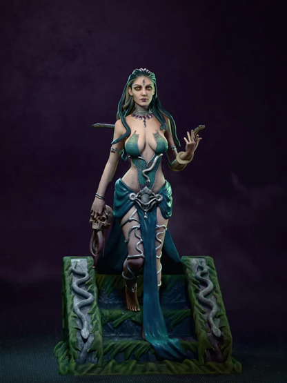 1/35 - 1/6 3D Print Model Kit Beautiful Girl Medusa Unpainted