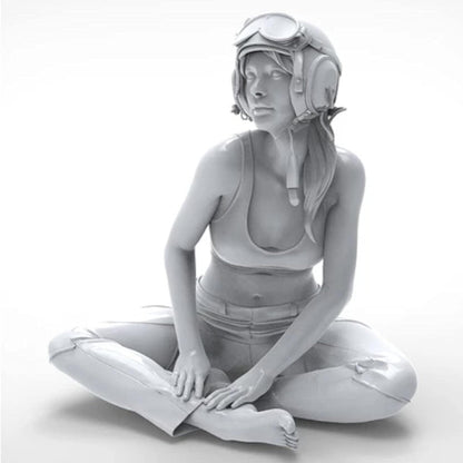 1/16 Resin Model Kit Modern Beautiful Girl in a Pilot's Helmet Fantasy Unpainted