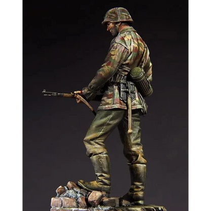 1/18 90mm Resin Model Kit German Soldier Panzer Grenadier WW2 Unpainted