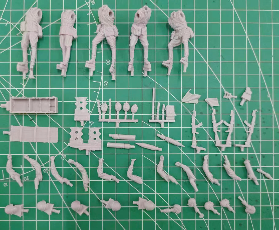 1/35 5pcs Resin Model Kit Soviet Soldiers Artillery WW2 Unpainted