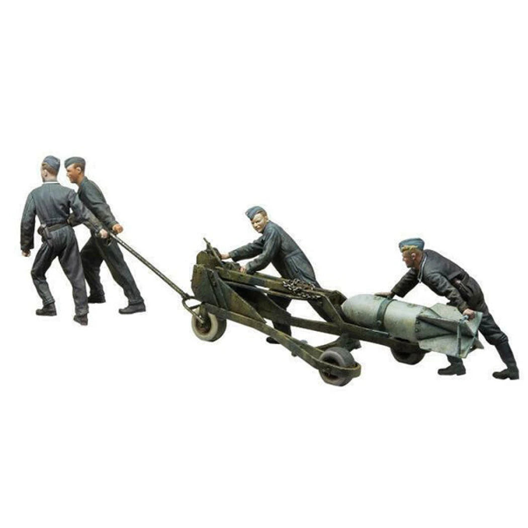 1/32 4pcs Resin Model Kit German Soldiers Air Force (with trailer) WW2 Unpainted