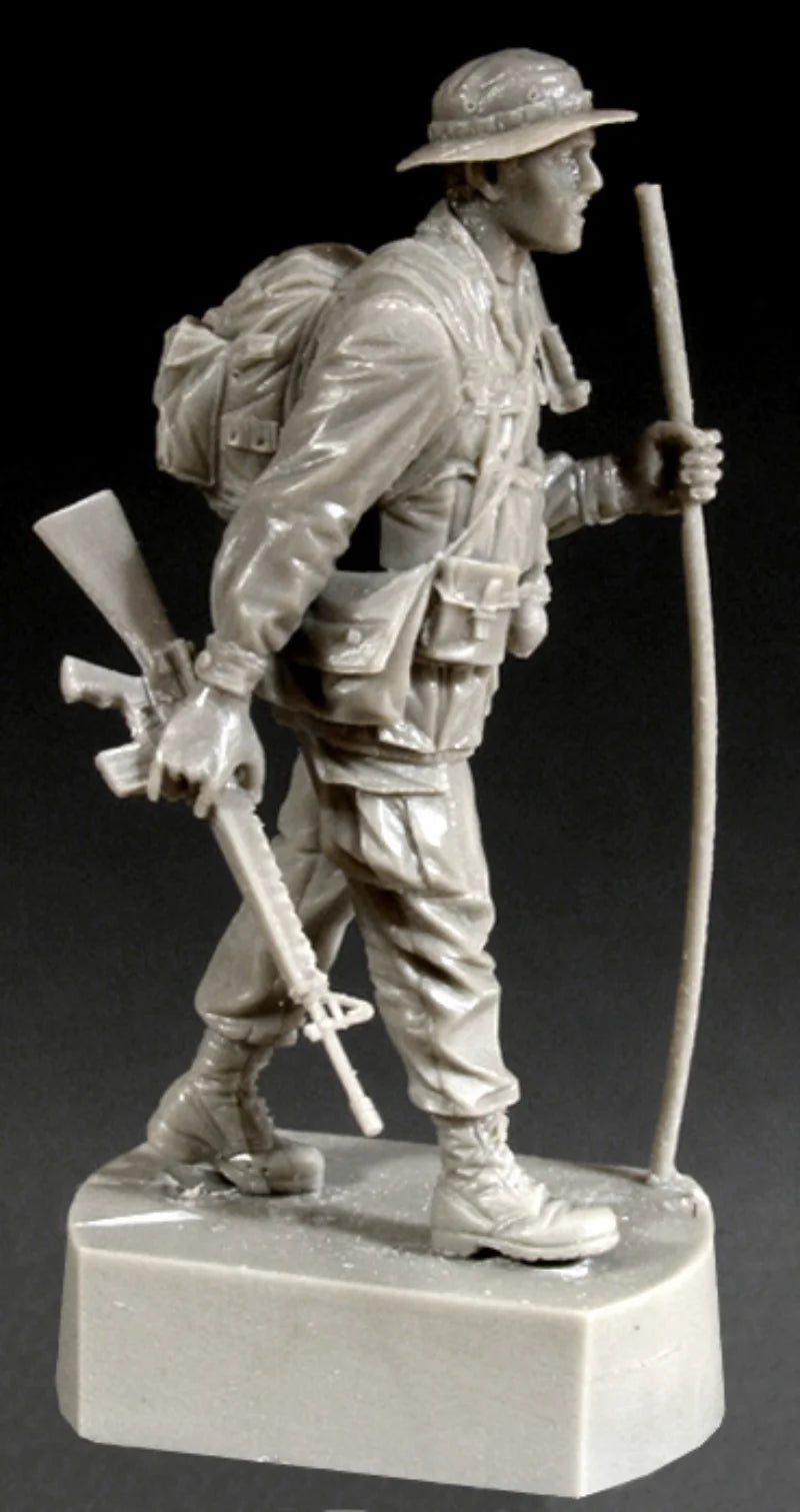 1/35 Resin Model Kit Vietnam War US Army Soldier Unpainted