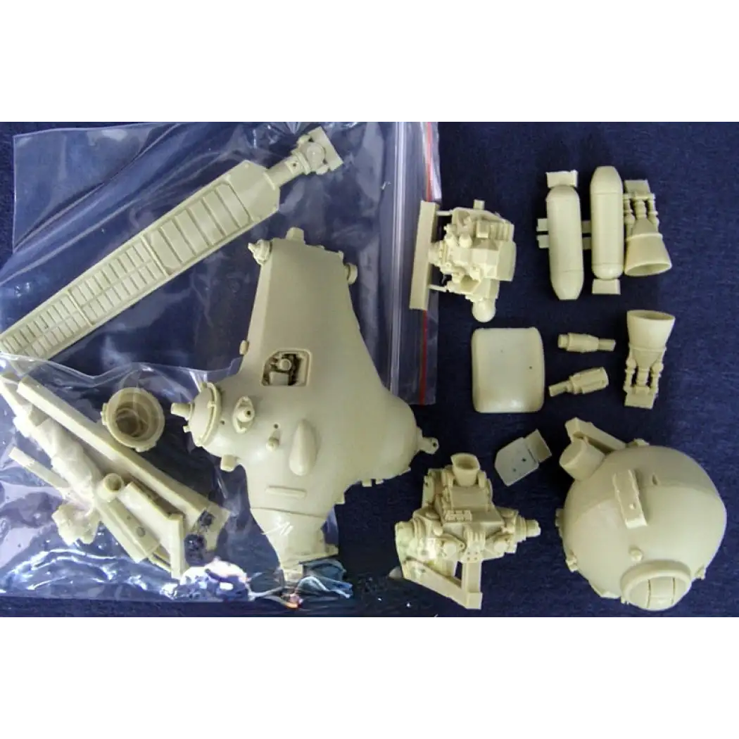 1/20 Resin Steampunk Model Kit Space Satellite Droid Fallout Sci-fi Unpainted