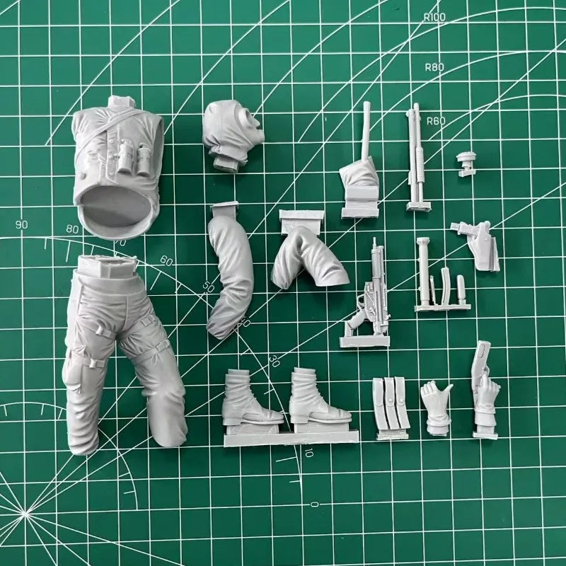 1/16 Resin Model Kit SAS Special Forces Soldier Gas Mask Unpainted