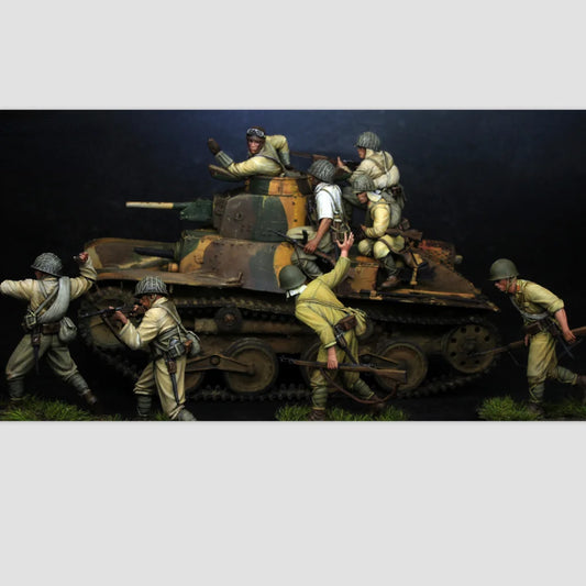 1/35 8pcs Resin Model Kit Japanese Soldiers (no tank) WW2 Unpainted