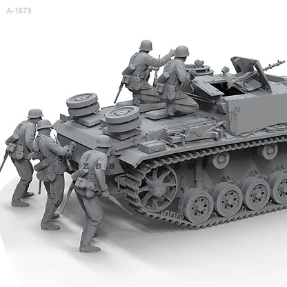 1/35 5pcs Resin Model Kit German Soldiers Assault Raiders WW2 (no tank) Unpainted