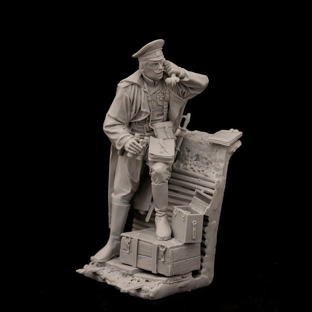 1/24 75mm Resin Model Kit Russian Officer WW1 Unpainted