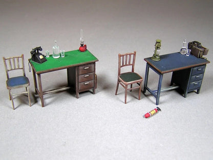 1/35 Plastic Model Kit Making Desk Office Accessories Unpainted