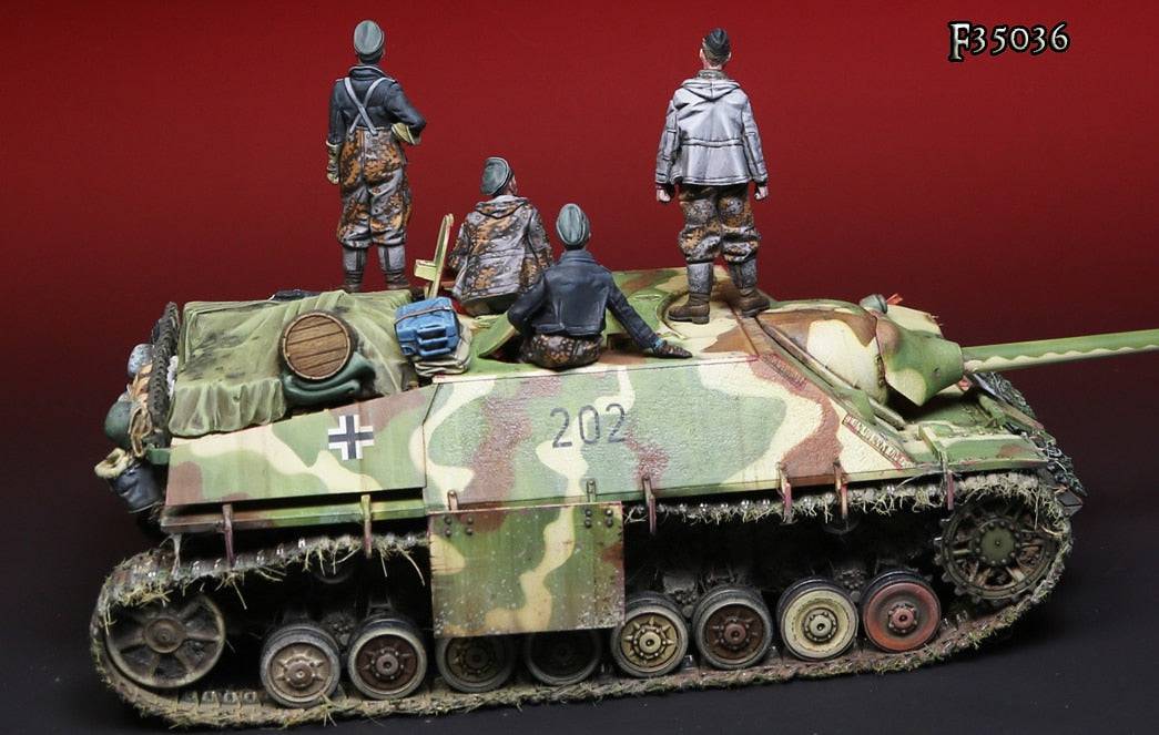 1/35 4pcs Resin Model Kit German Soldiers Tank Crew WW2 Unpainted - Model-Fan-Store