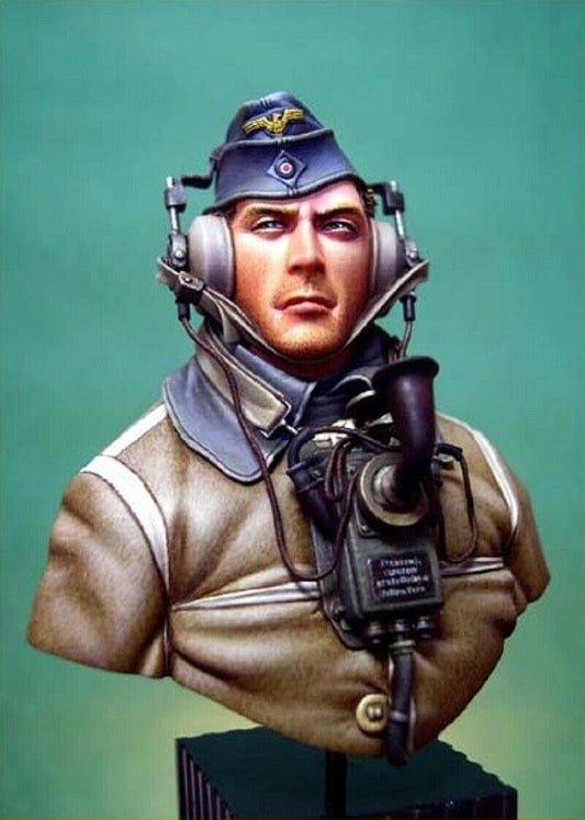 1/10 BUST Resin Model Kit German Officer Sailor Submarine Commander WW2 Unpainted - Model-Fan-Store