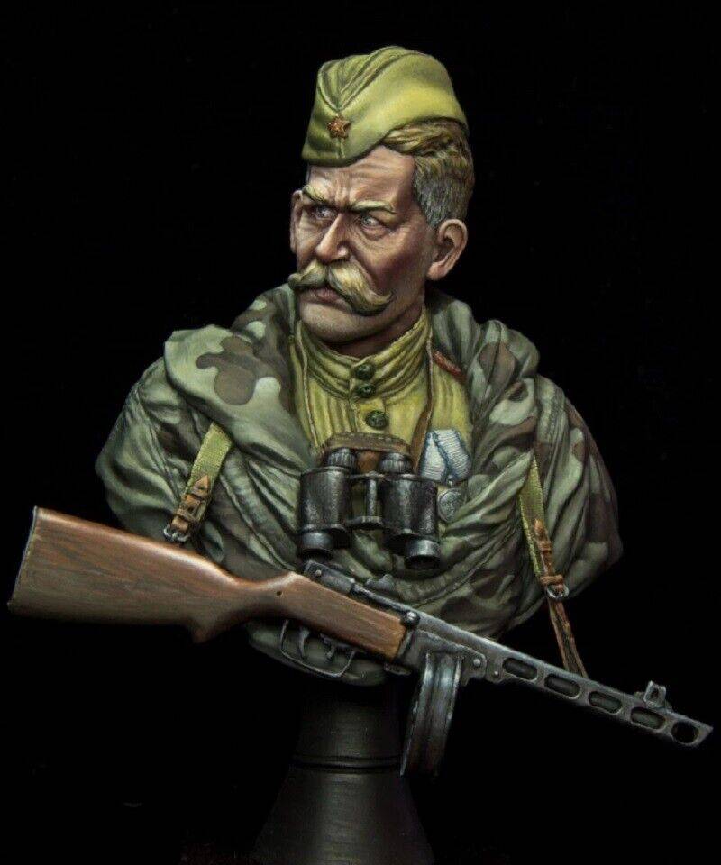 1/10 BUST Resin Model Kit Soviet Soldier Scout WW2 Unpainted A28 - Model-Fan-Store