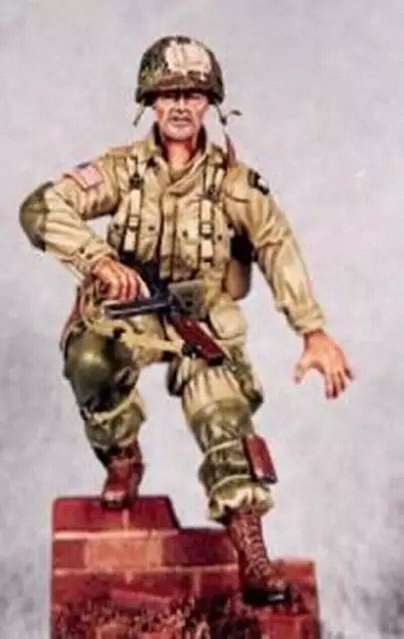 1/16 Resin Model Kit US Army Soldier Infantry WW2 with base Unpainted - Model-Fan-Store