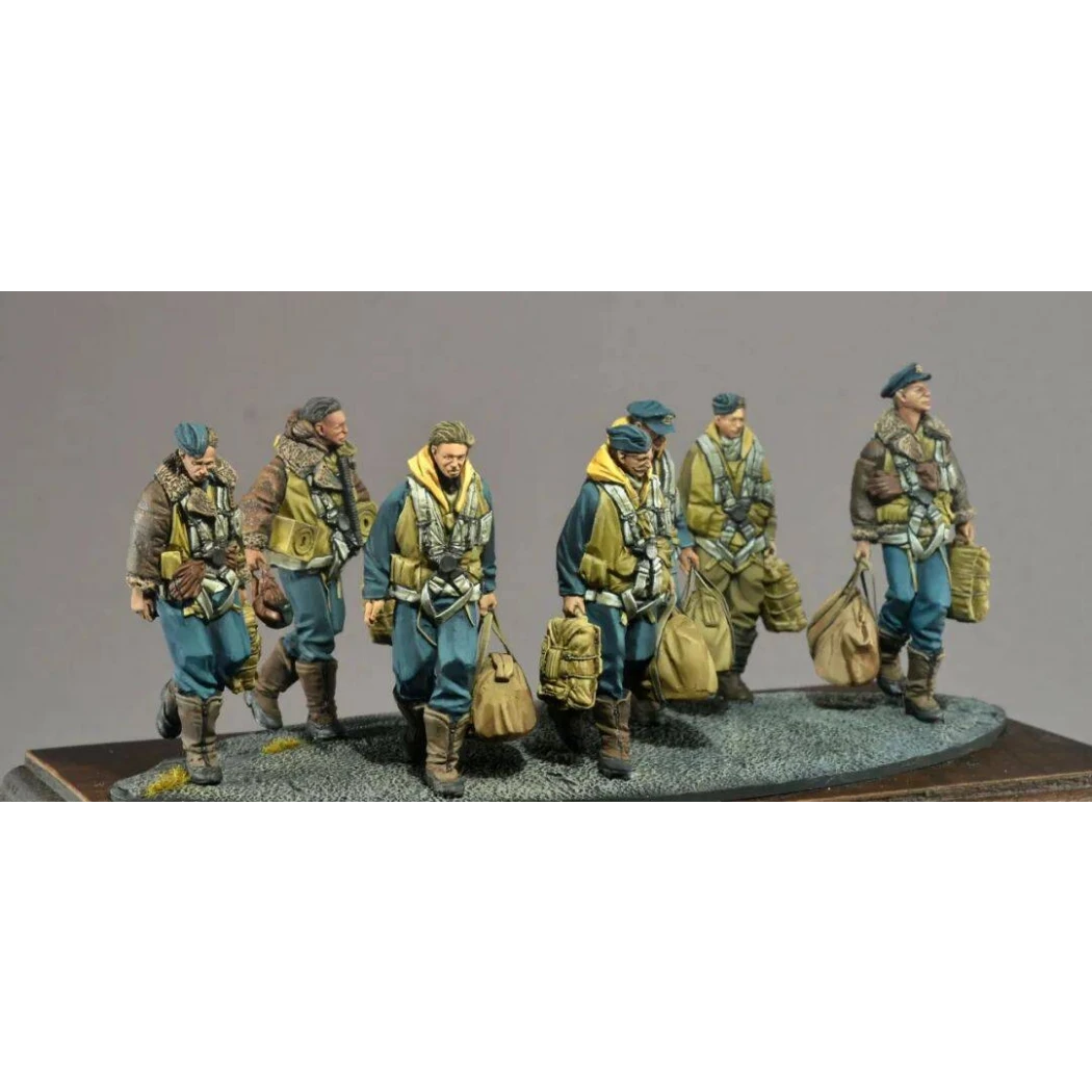 1/32 7pcs Resin Model Kit British Soldiers Bomber Crews WW2 Unpainted - Model-Fan-Store