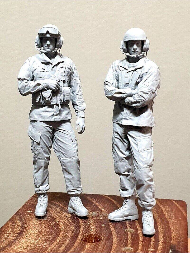 War Models 1/35 2pcs Resin Model Kit US Army Soldiers Tank Crew Korean War Unpain ...