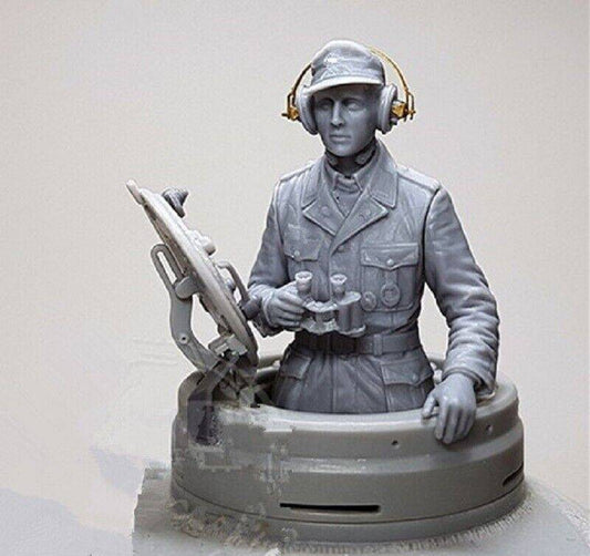 1/35 Resin Model Kit German Soldier Tankman WW2 Unpainted - Model-Fan-Store