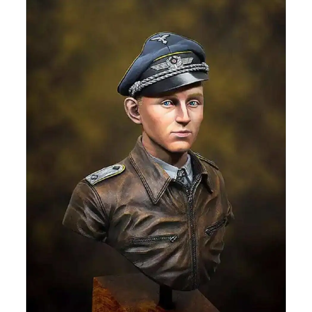 1/10 BUST Resin Model Kit German Soldier Ace Pilot Air Force WW2 Unpainted - Model-Fan-Store