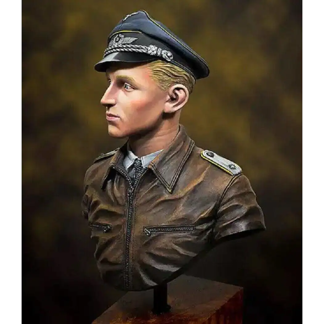 1/10 BUST Resin Model Kit German Soldier Ace Pilot Air Force WW2 Unpainted - Model-Fan-Store