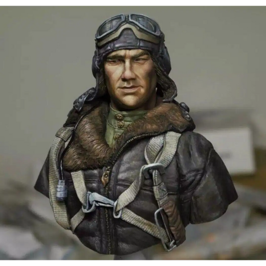 1/10 BUST Resin Model Kit Soviet Soldier Pilot WW2 Unpainted - Model-Fan-Store