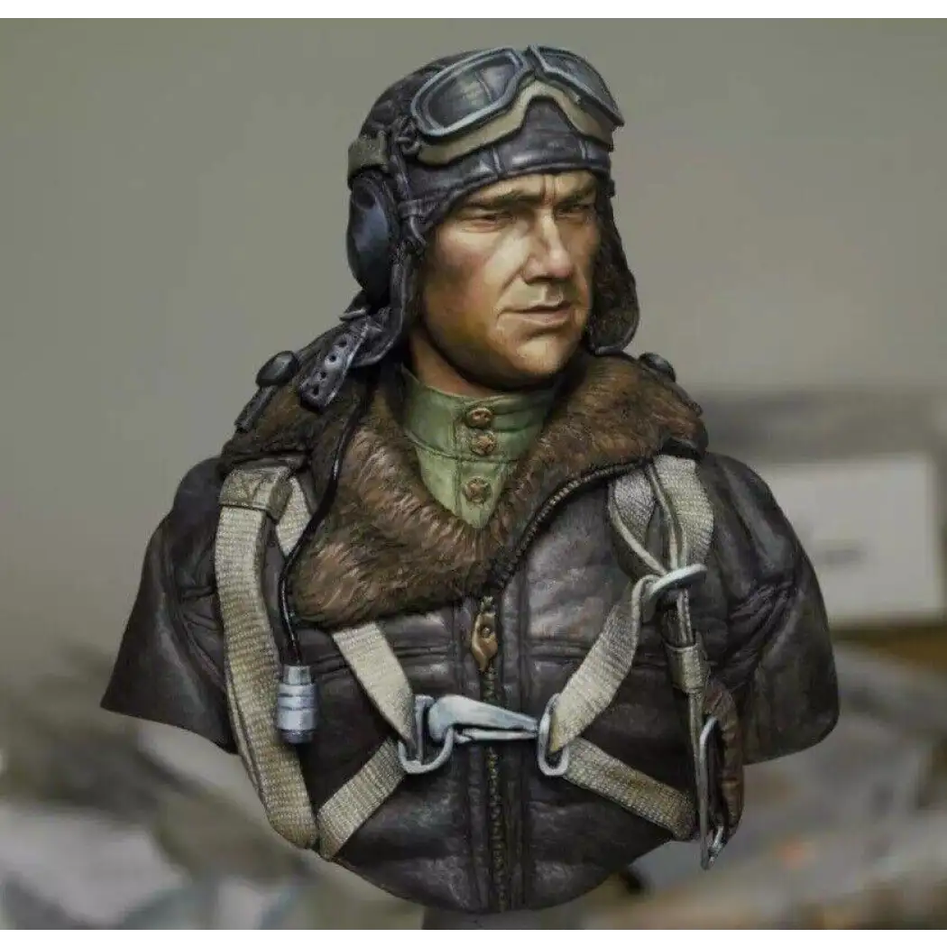 1/10 BUST Resin Model Kit Soviet Soldier Pilot WW2 Unpainted - Model-Fan-Store