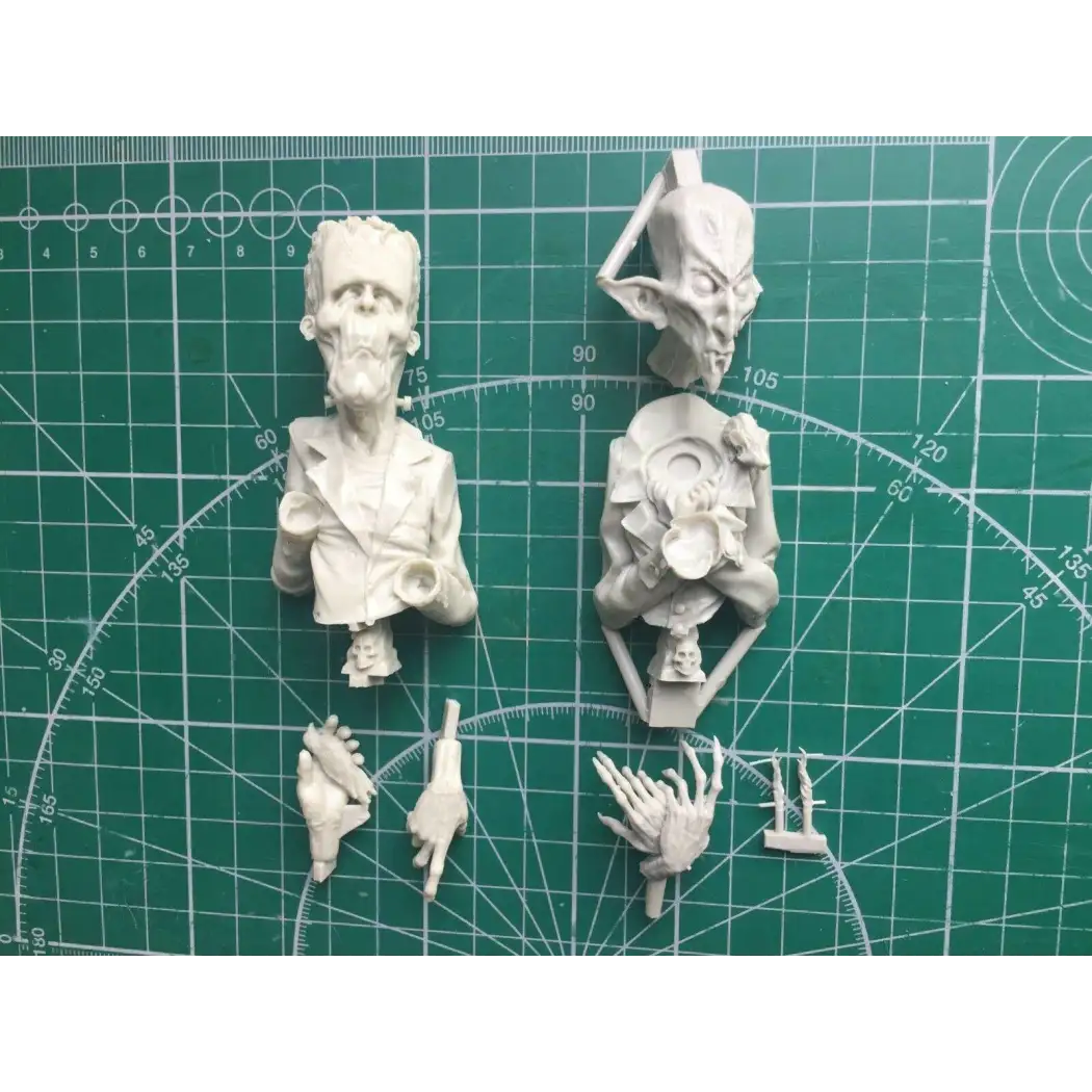 1/12 BUST 2pcs Resin Figure Model Kit Count Dracula + Frankenstein Fairy Tales Unpainted - Model-Fan-Store