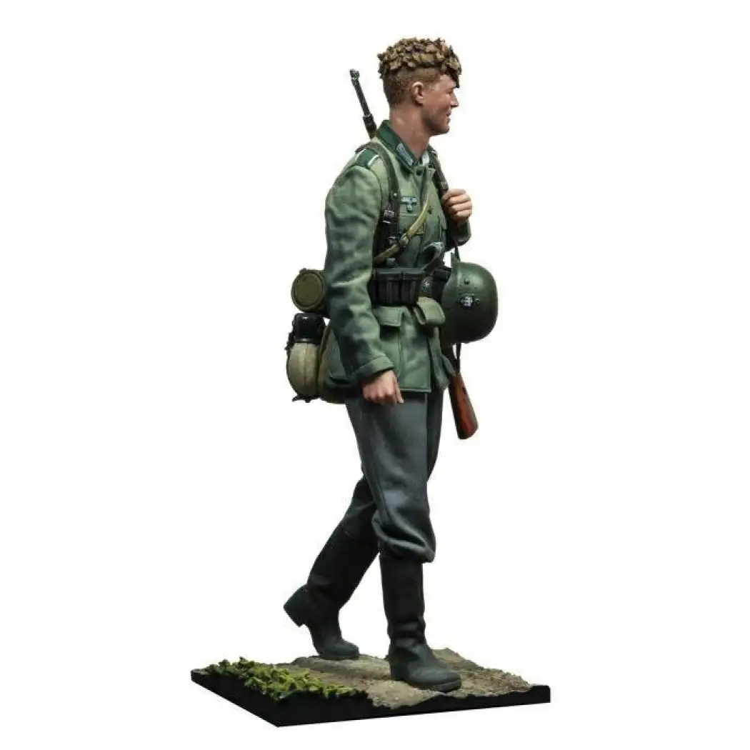 1/16 112mm Resin Model Kit German Soldier Sniper WW2 Unpainted