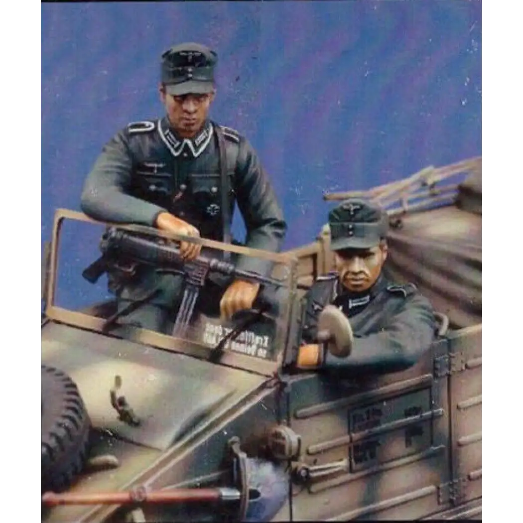 1/16 2pcs Resin Model Kit German Officers Soldiers Infantry Drivers WW2 Unpainted - Model-Fan-Store