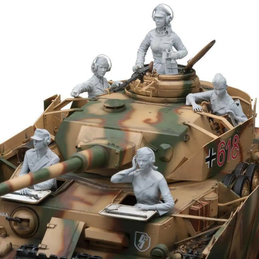 1/16 Resin Model Kit German Soldiers Woman Tank Crew WW2 Unpainted - Model-Fan-Store
