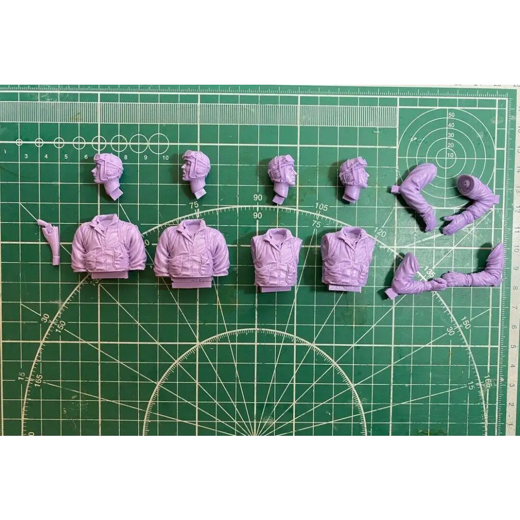 1/16 Resin Model Kit U.S. Soldiers Crew (no tank) WW2 Unpainted - Model-Fan-Store