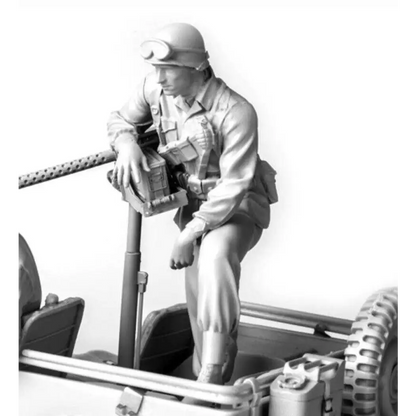 1/16 Resin Model Kit US Soldier Gunner WW2 (no gun no car) Unpainted - Model-Fan-Store