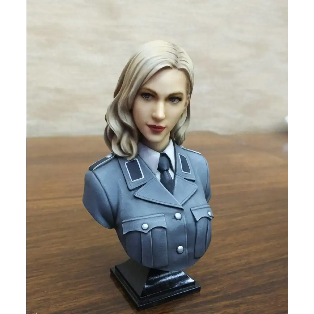 1/10 BUST Resin Model Kit German Beautiful Girl WW2 Unpainted - Model-Fan-Store