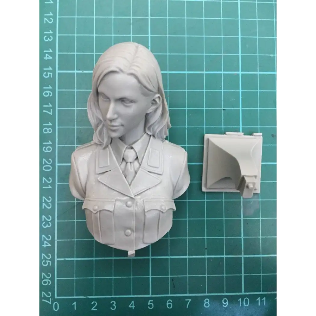 1/10 BUST Resin Model Kit German Beautiful Girl WW2 Unpainted - Model-Fan-Store