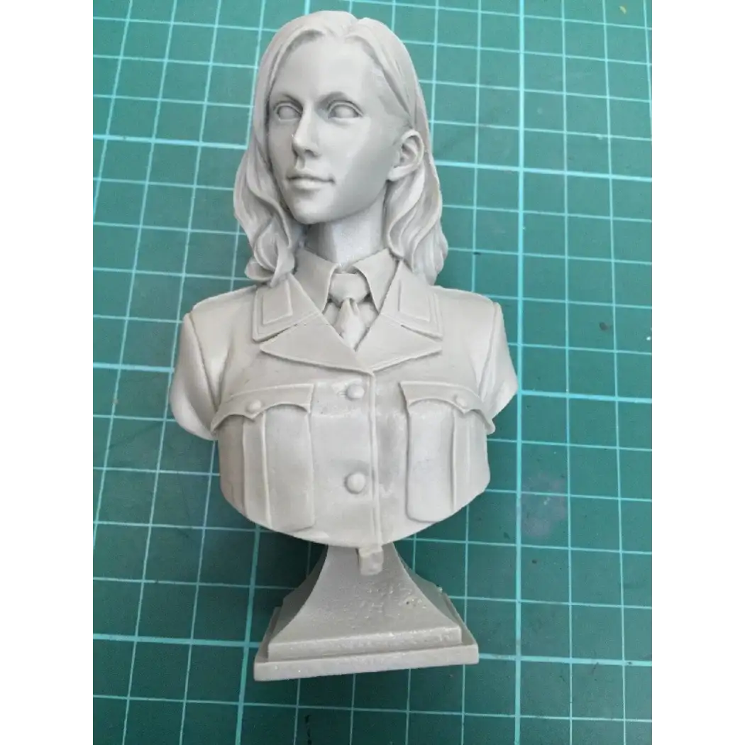 1/10 BUST Resin Model Kit German Beautiful Girl WW2 Unpainted - Model-Fan-Store